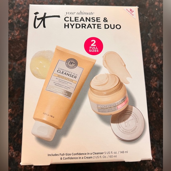 it cosmetics Other - IT Cosmetics 2-Pc. Cleanse & Hydrate Set, Full Size Cleanser & Cream